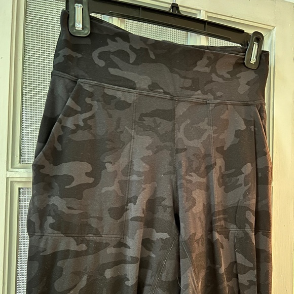 Lululemon Align Jogger - Picture 3 of 5